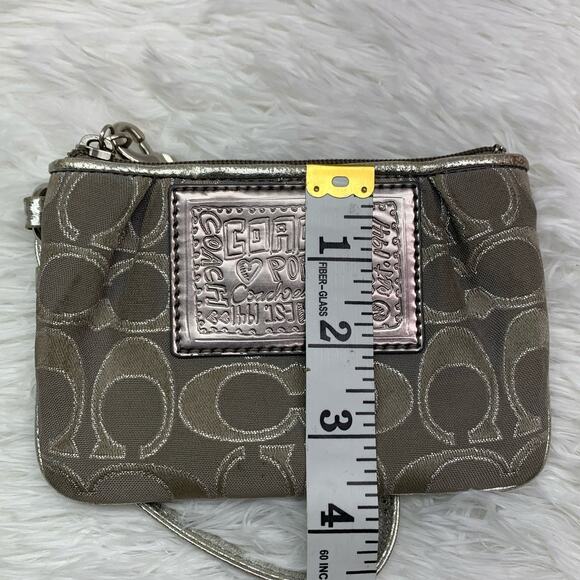 COACH Poppy Wristlet - Picture 6 of 7